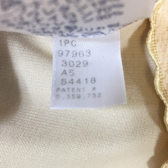 Lands End Black Monogram Print One Piece Swimsuit Womens 16 Underwire Halter - Picture 14 of 14